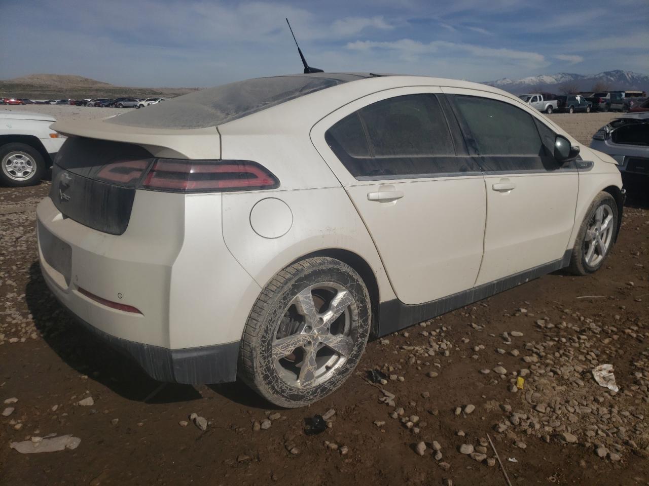 Photo 4 from auction – 2011 CHEVROLET VOLT with VIN 1G1RD6E46BU102496