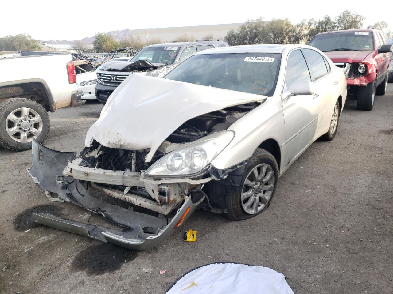 Photo 2 from auction – 2003 LEXUS ES 300 with VIN JTHBF30G530129957