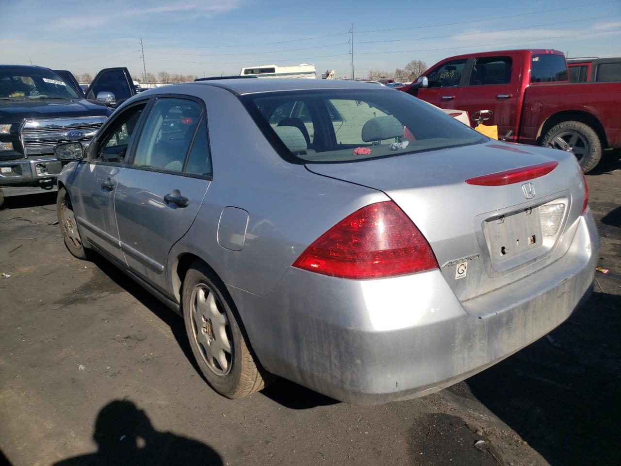 Photo 3 from auction – 2006 HONDA ACCORD VAL with VIN JHMCM56176C010691