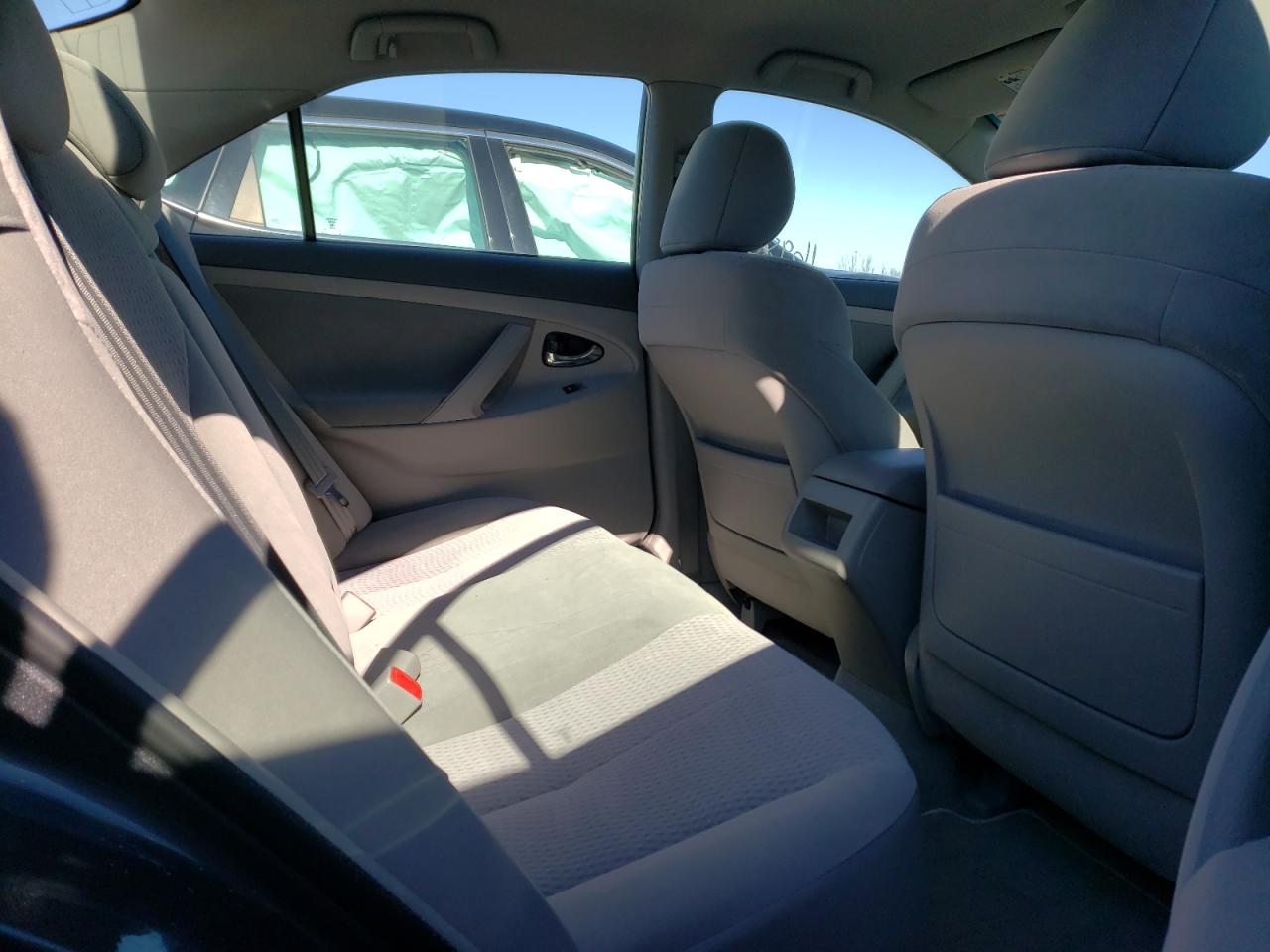 Photo 6 from auction – 2011 TOYOTA CAMRY BASE with VIN 4T1BF3EK5BU213827