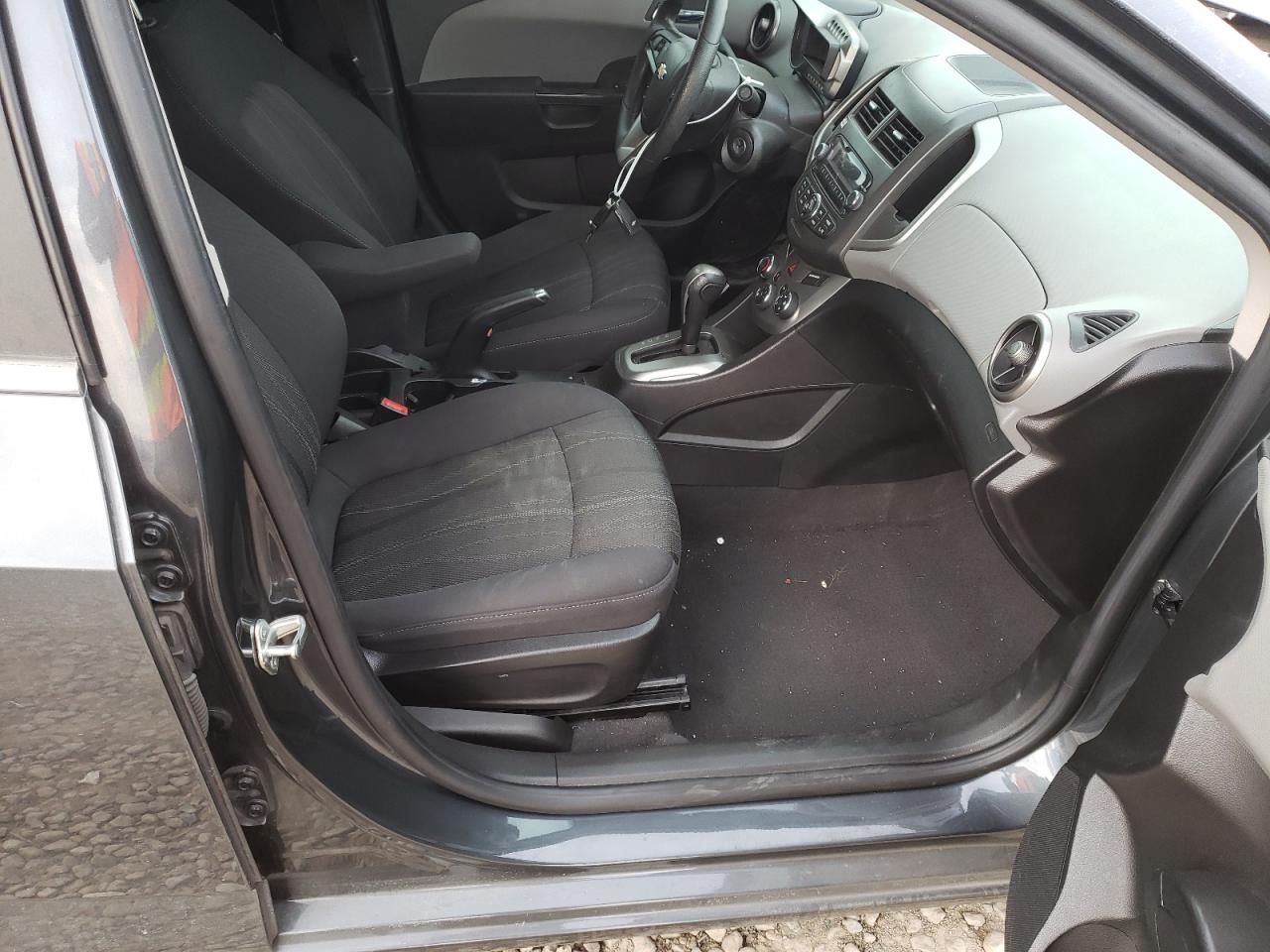Photo 5 from auction – 2013 CHEVROLET SONIC LT with VIN 1G1JC5SG2D4212019