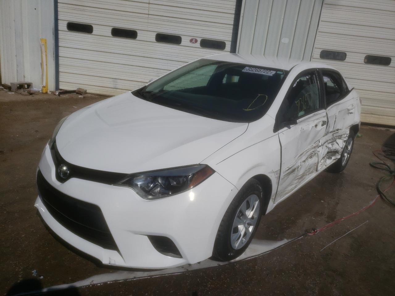 Photo 2 from auction – 2015 TOYOTA COROLLA with VIN 2T1BURHE6FC276926