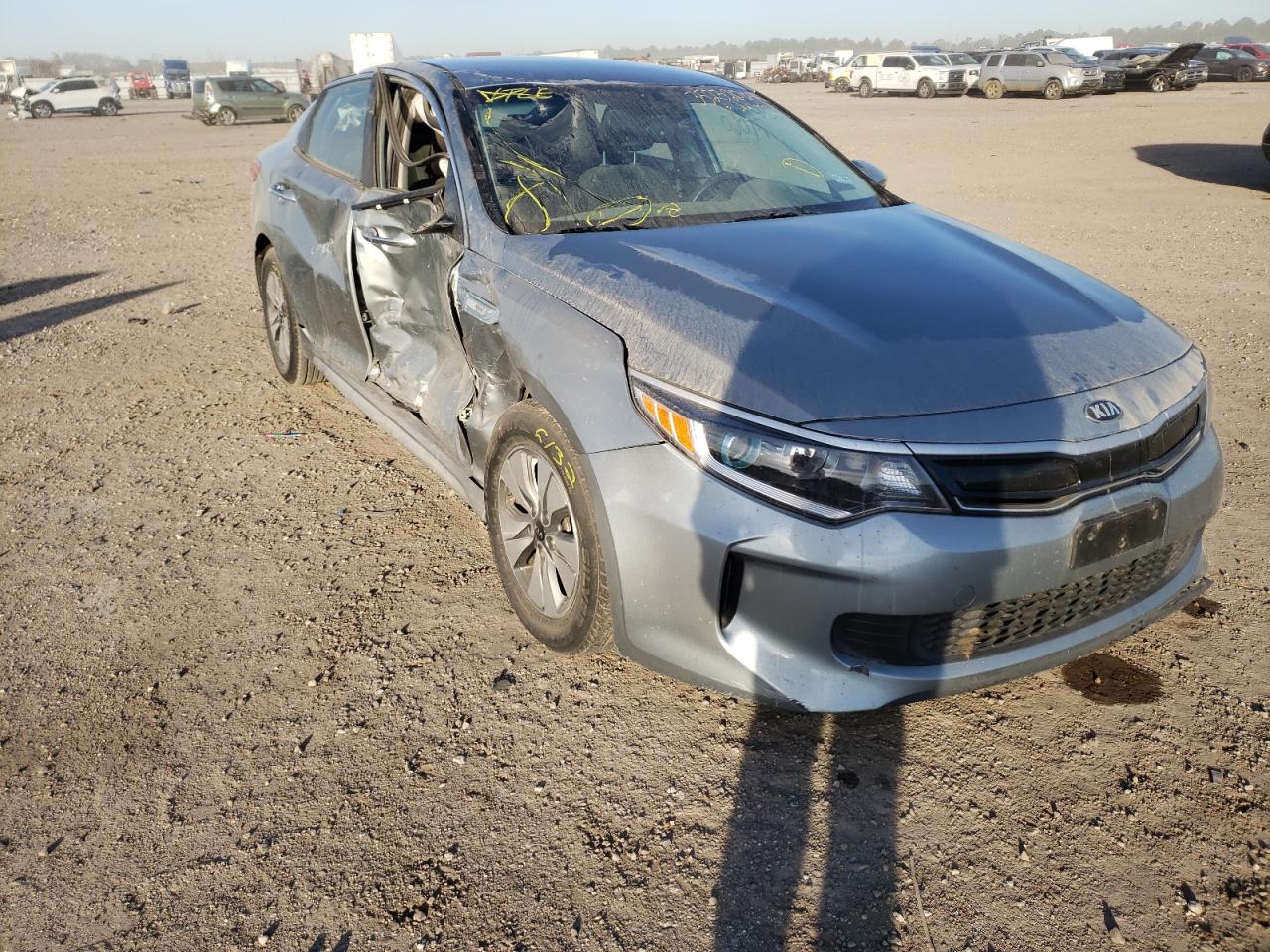 KIA OPTIMA HYB 2017 with VIN KNAGT4LE7H5009133 - Photo from auction