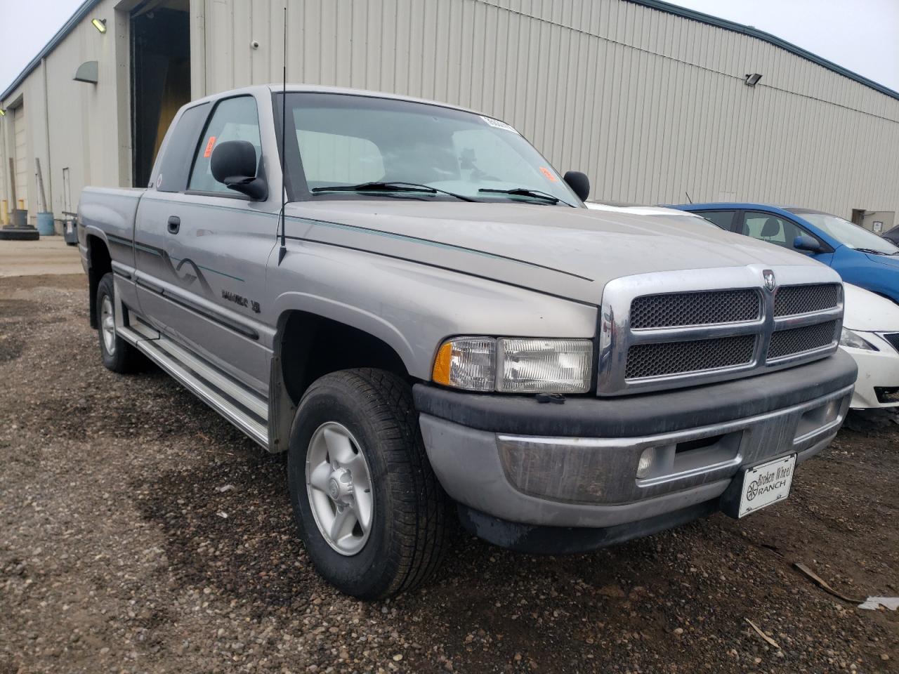 Photo 1 from auction – 1998 DODGE RAM 1500 with VIN 1B7HF13Y1WJ250715