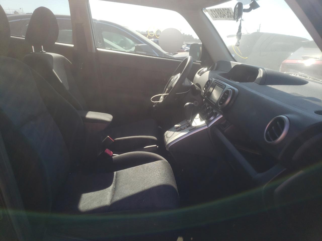 Photo 5 from auction – 2012 TOYOTA SCION XB with VIN JTLZE4FE4CJ019740