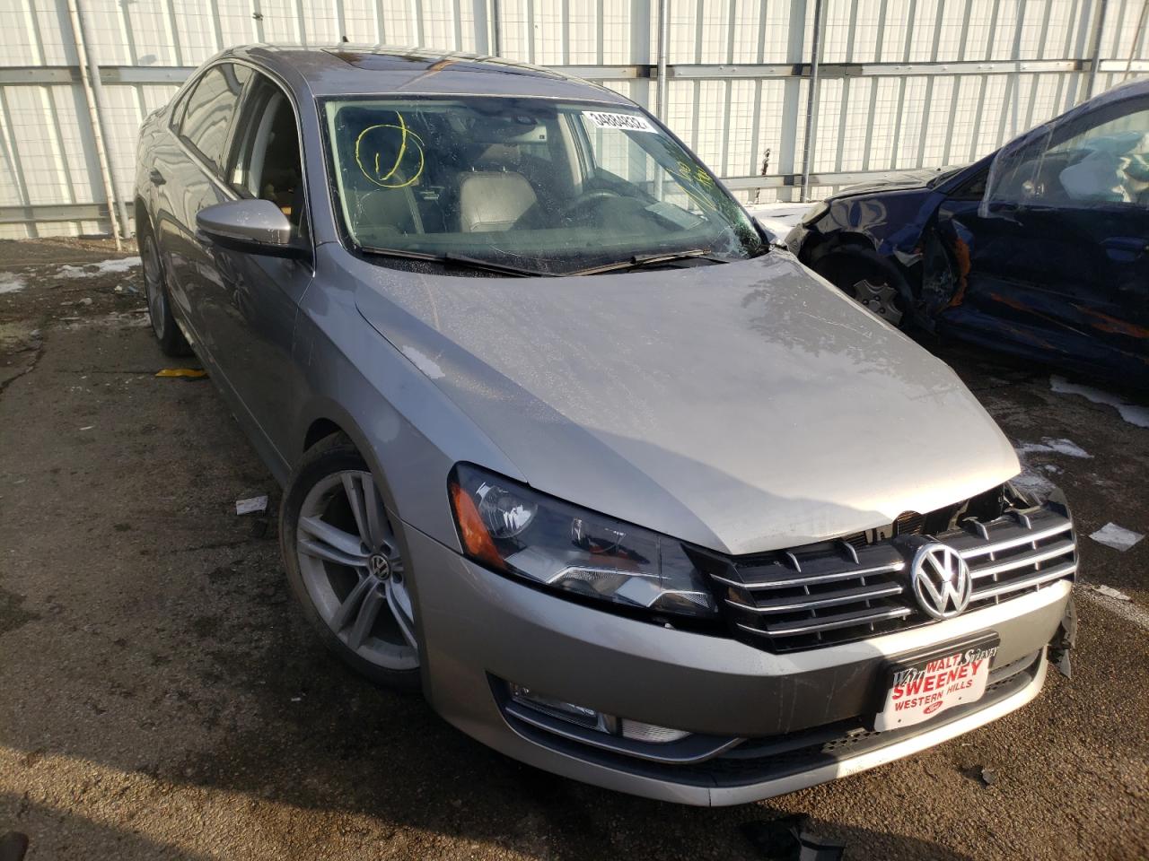 VOLKSWAGEN PASSAT SE 2012 with VIN 1VWBN7A3XCC023569 - Photo from auction