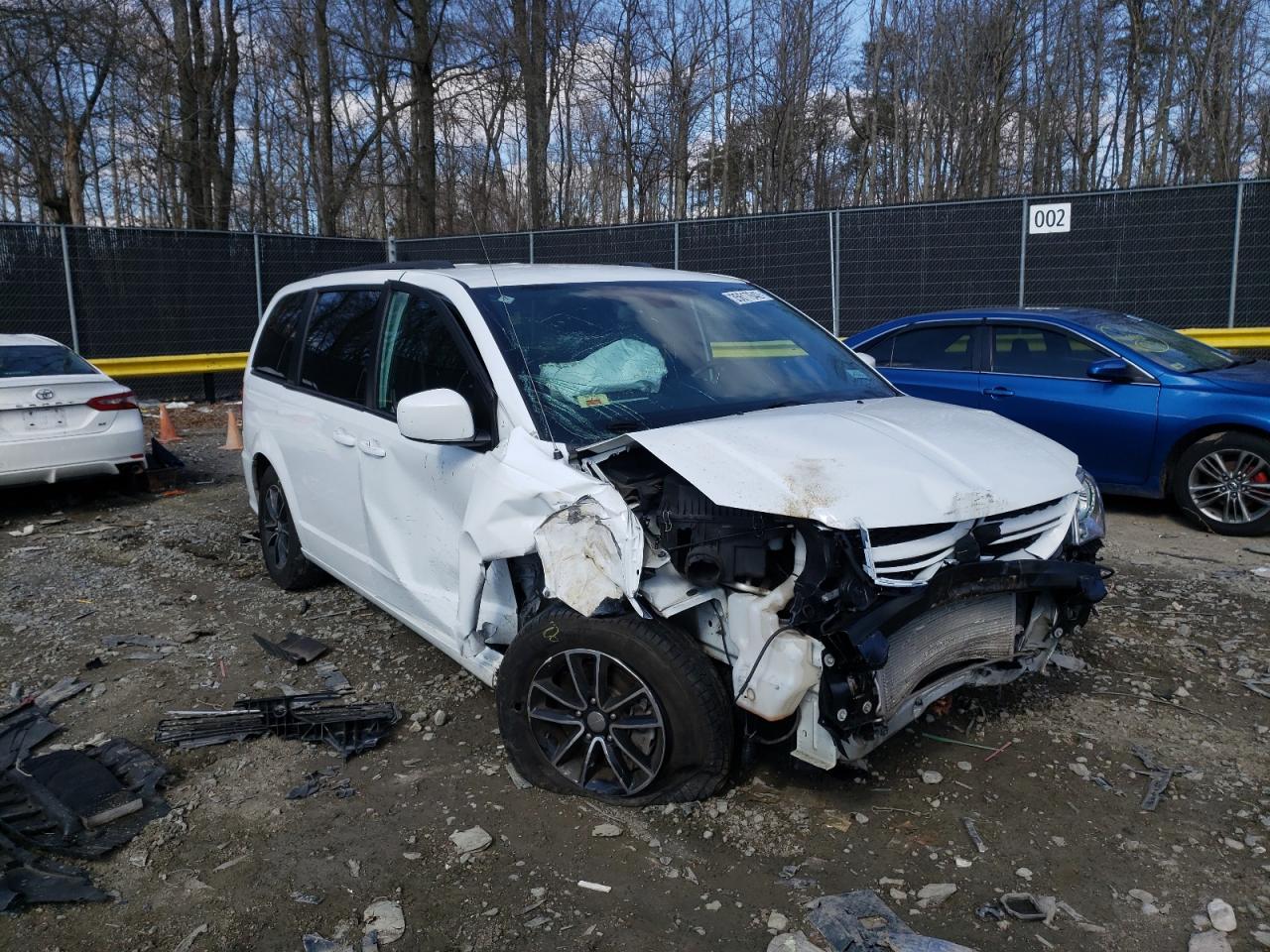 DODGE GRAND CARA 2018 with VIN 2C4RDGEG7JR327187 - Photo from auction