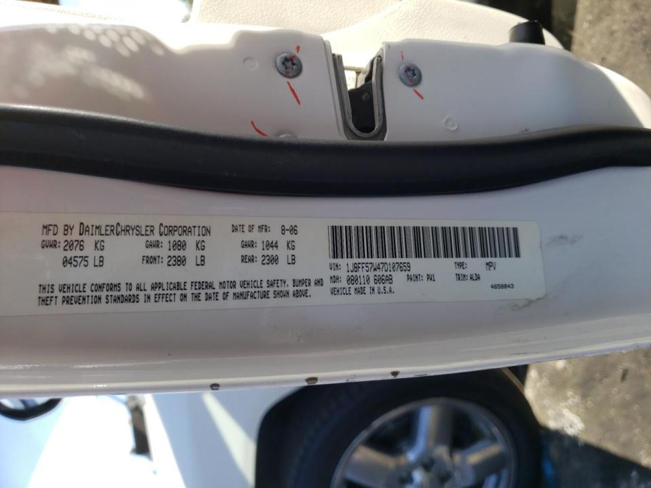Photo 10 from auction – 2007 JEEP COMPASS LI with VIN 1J8FF57W47D107659