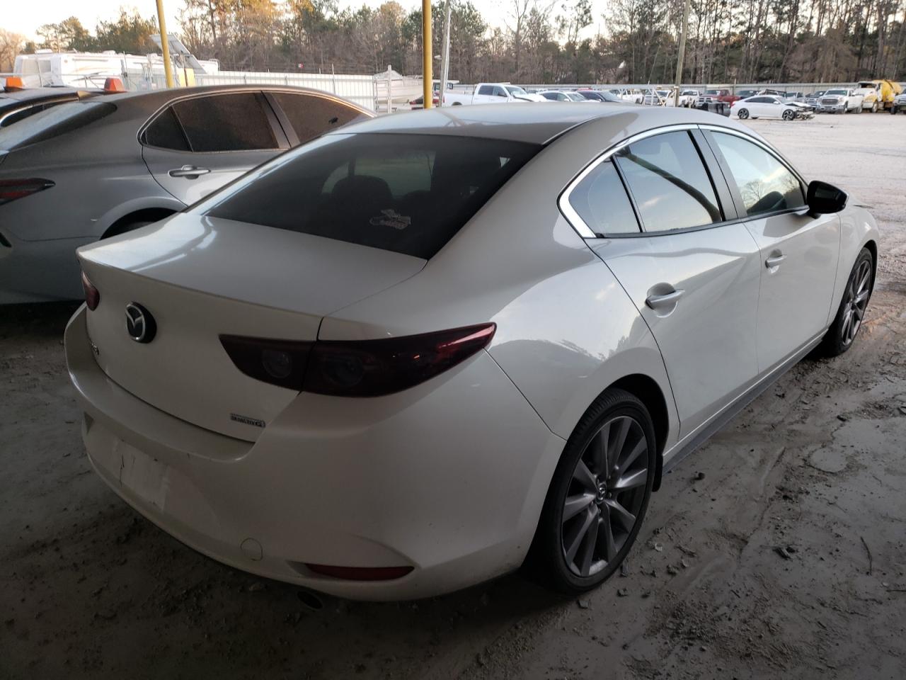 Photo 4 from auction – 2019 MAZDA 3 SELECT with VIN 3MZBPAAL5KM105598
