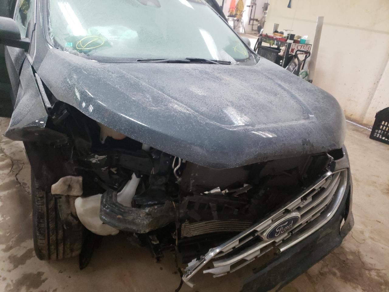 Photo 9 from auction – 2019 FORD EDGE TITAN with VIN 2FMPK4K98KBB09394
