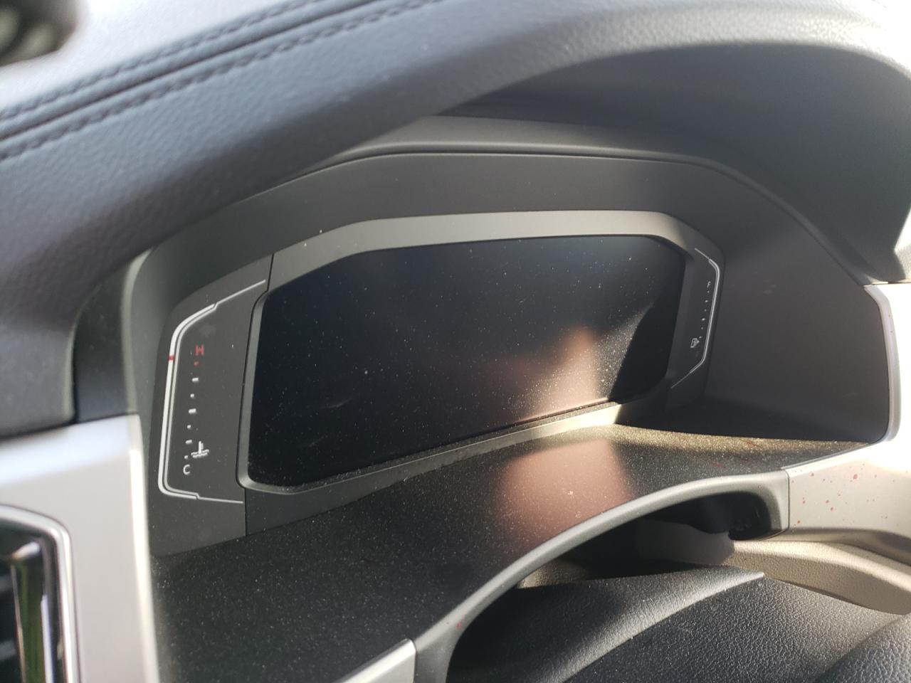 Photo 8 from auction – 2019 VOLKSWAGEN ATLAS SEL with VIN 1V2RR2CA8KC615652