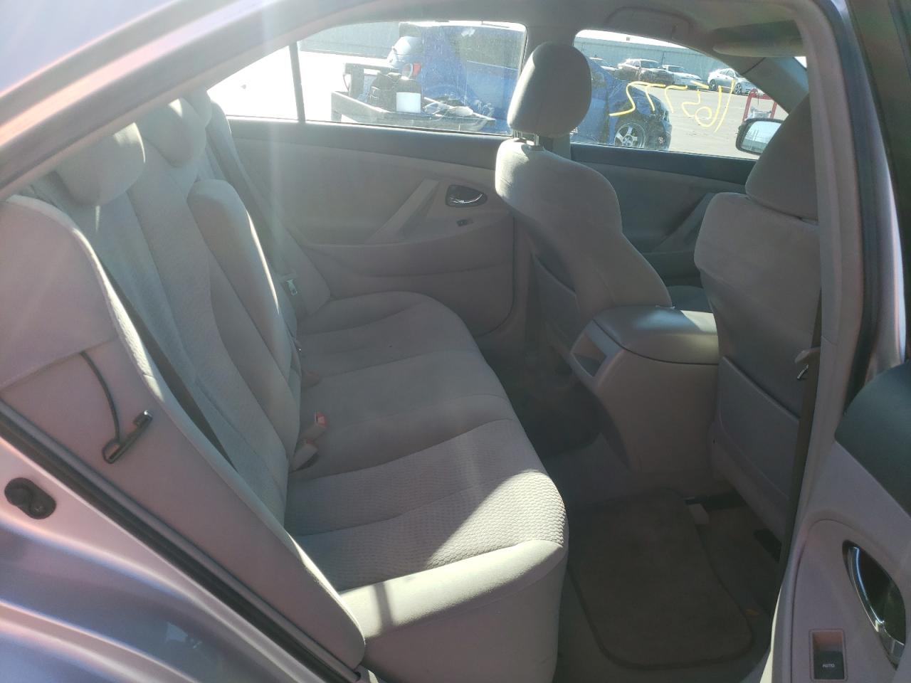 Photo 6 from auction – 2011 TOYOTA CAMRY with VIN 4T1BF3EK3BU773331