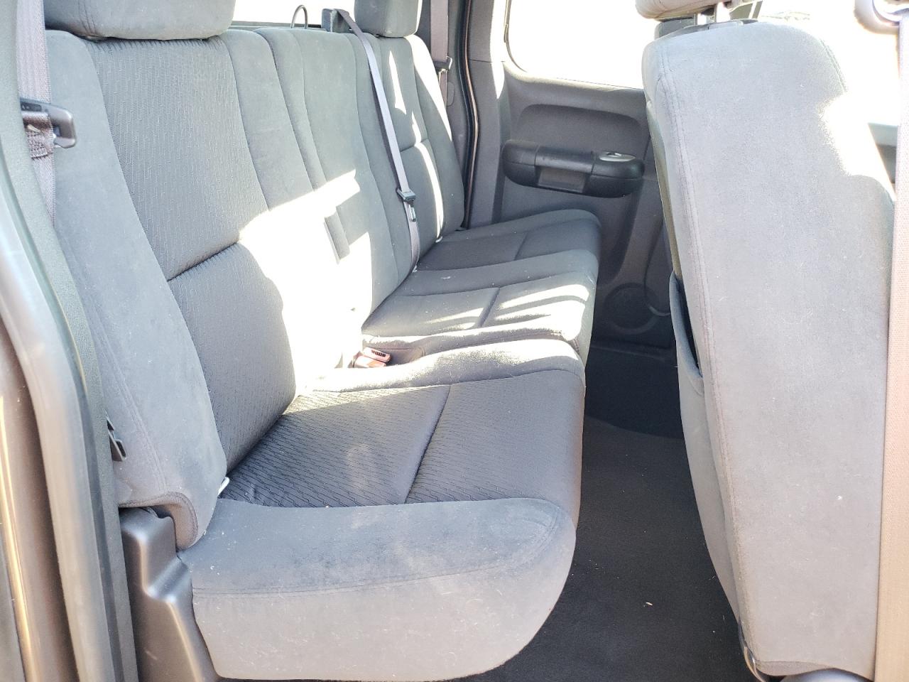 Photo 6 from auction – 2007 CHEVROLET SILVERADO with VIN 1GCEC19Y47Z581049