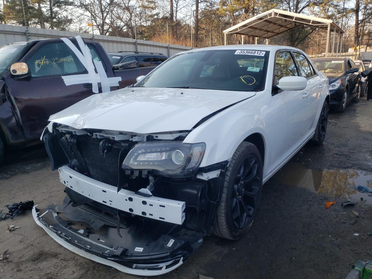 Photo 2 from auction – 2020 CHRYSLER 300 S with VIN 2C3CCABG4LH242508
