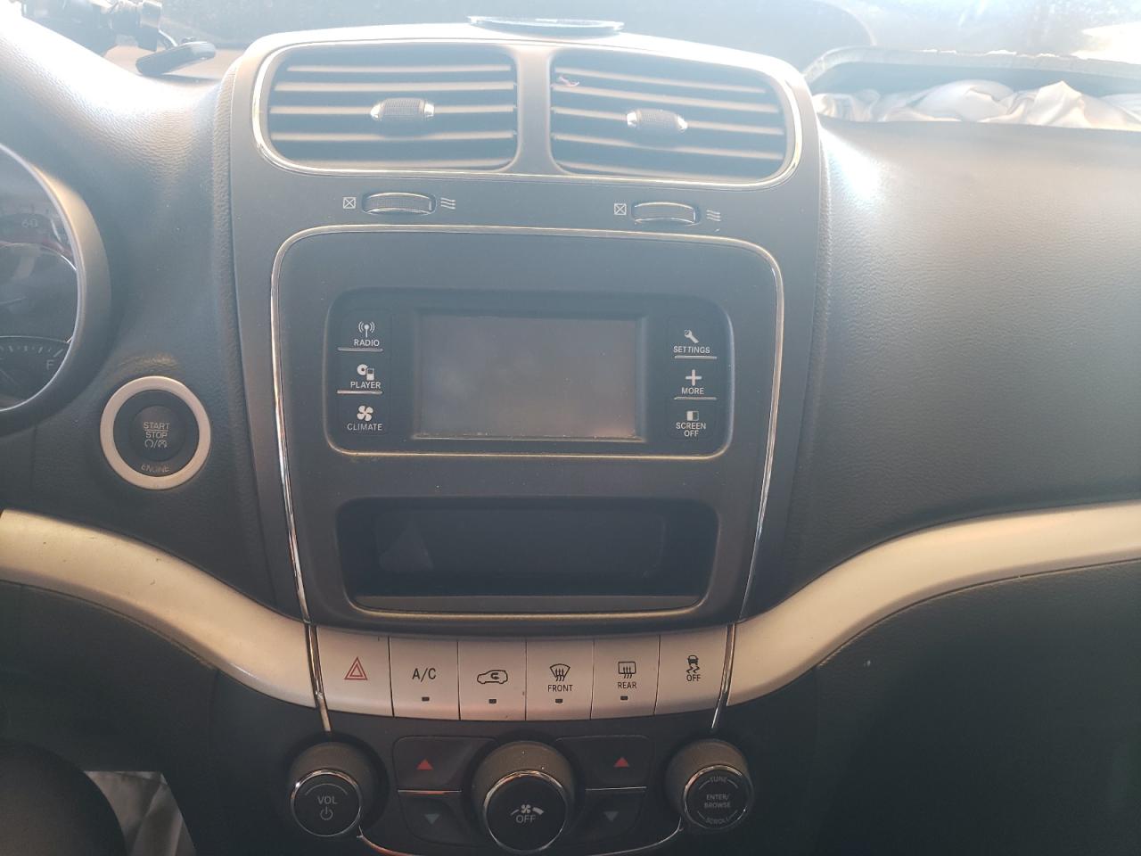 Photo 9 from auction – 2014 DODGE JOURNEY SE with VIN 3C4PDCAB0ET104373