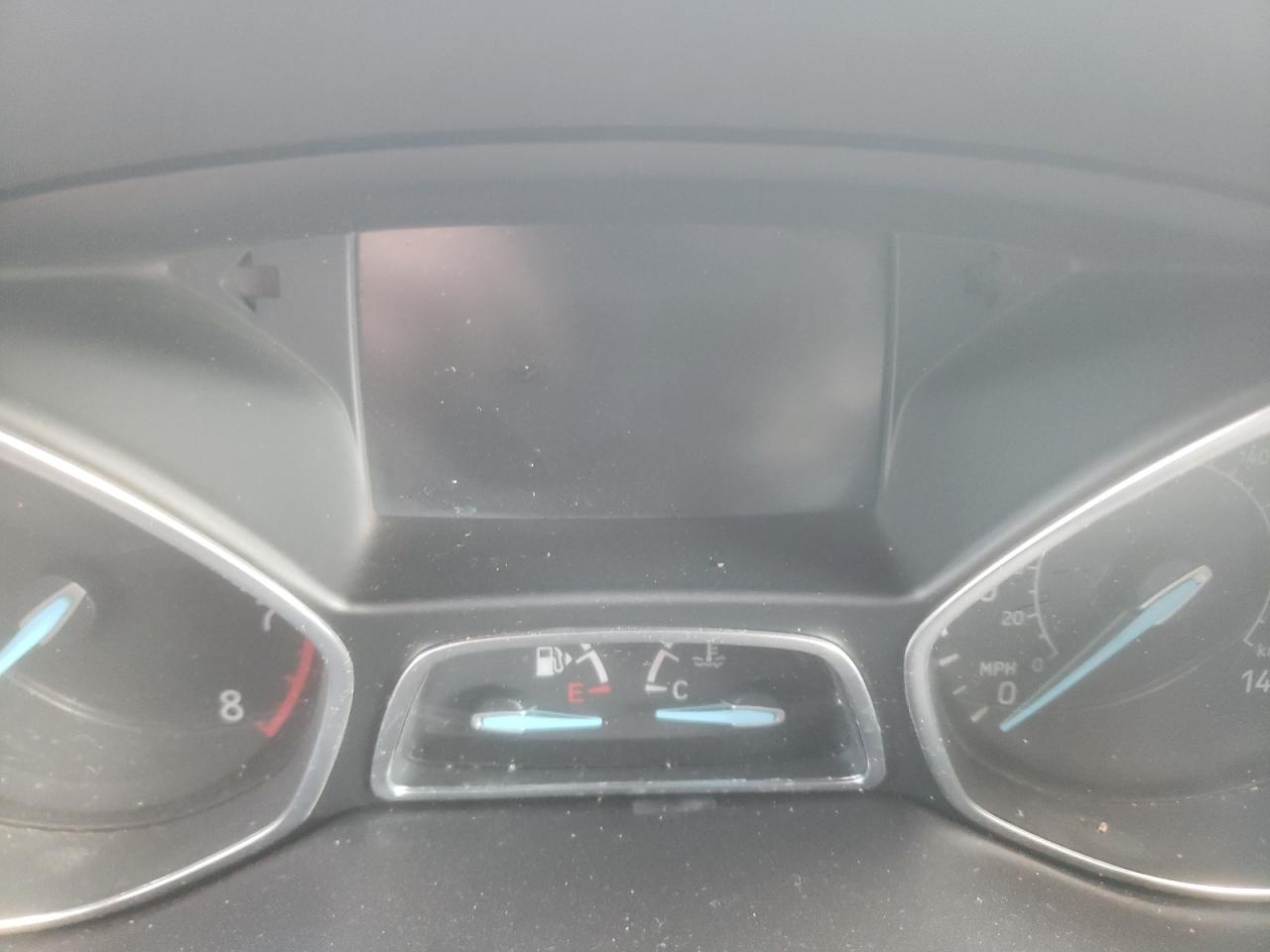 Photo 8 from auction – 2017 FORD ESCAPE SE with VIN 1FMCU0GDXHUE62723
