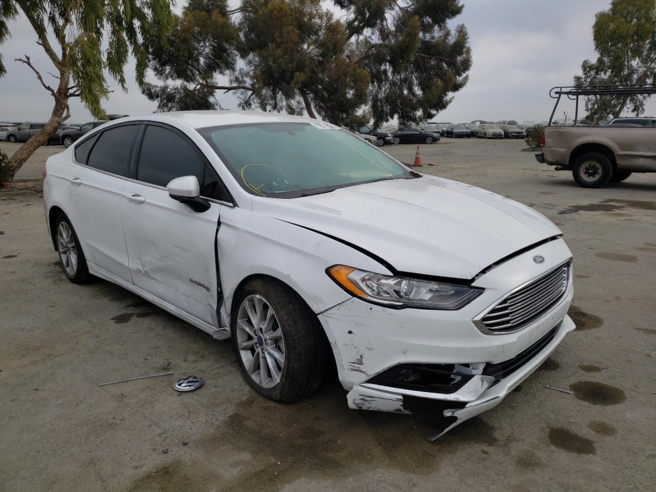Photo 1 from auction – 2017 FORD FUSION SE with VIN 3FA6P0LU4HR386945