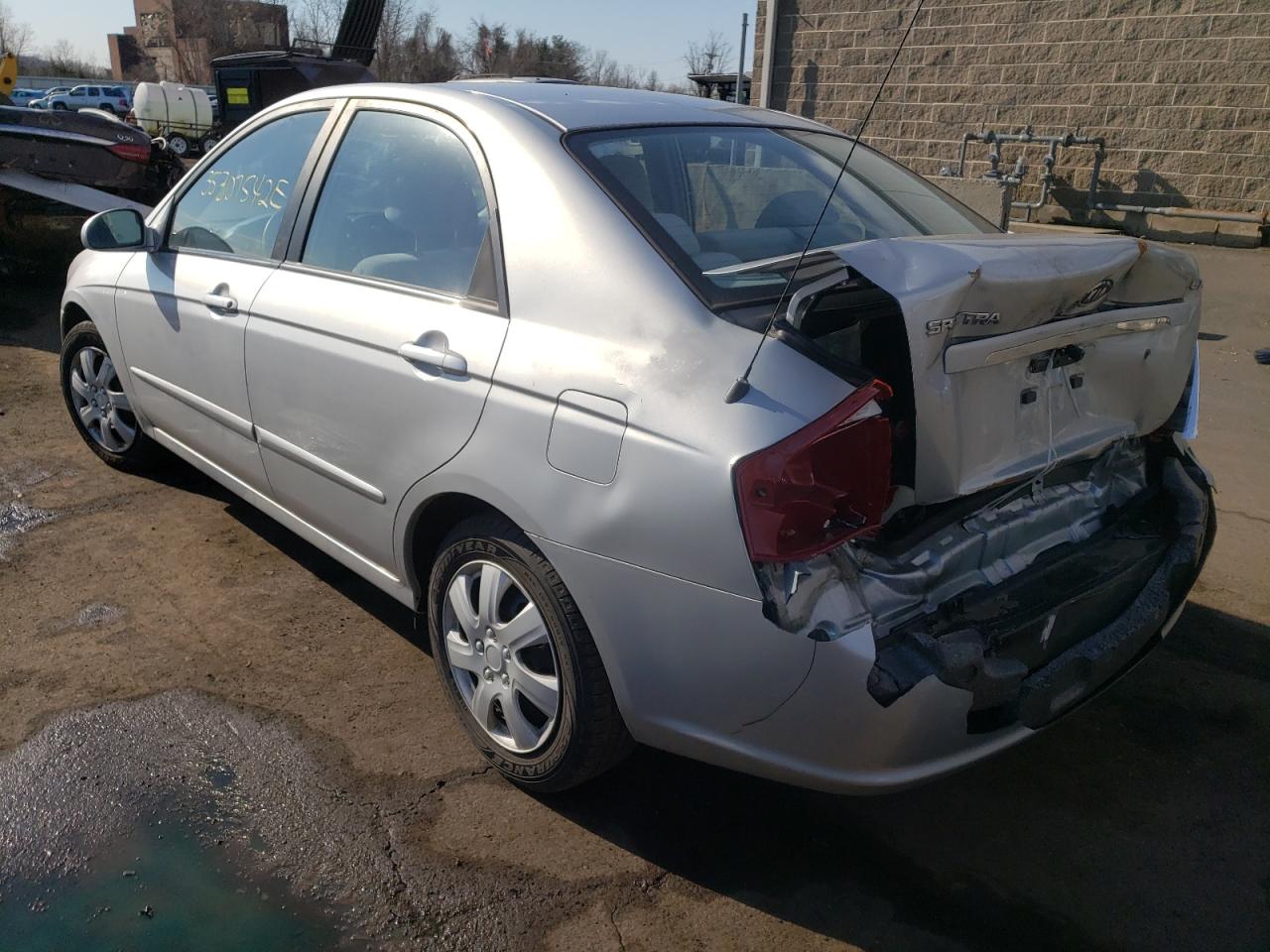 Photo 3 from auction – 2007 KIA SPECTRA EX with VIN KNAFE122075452377