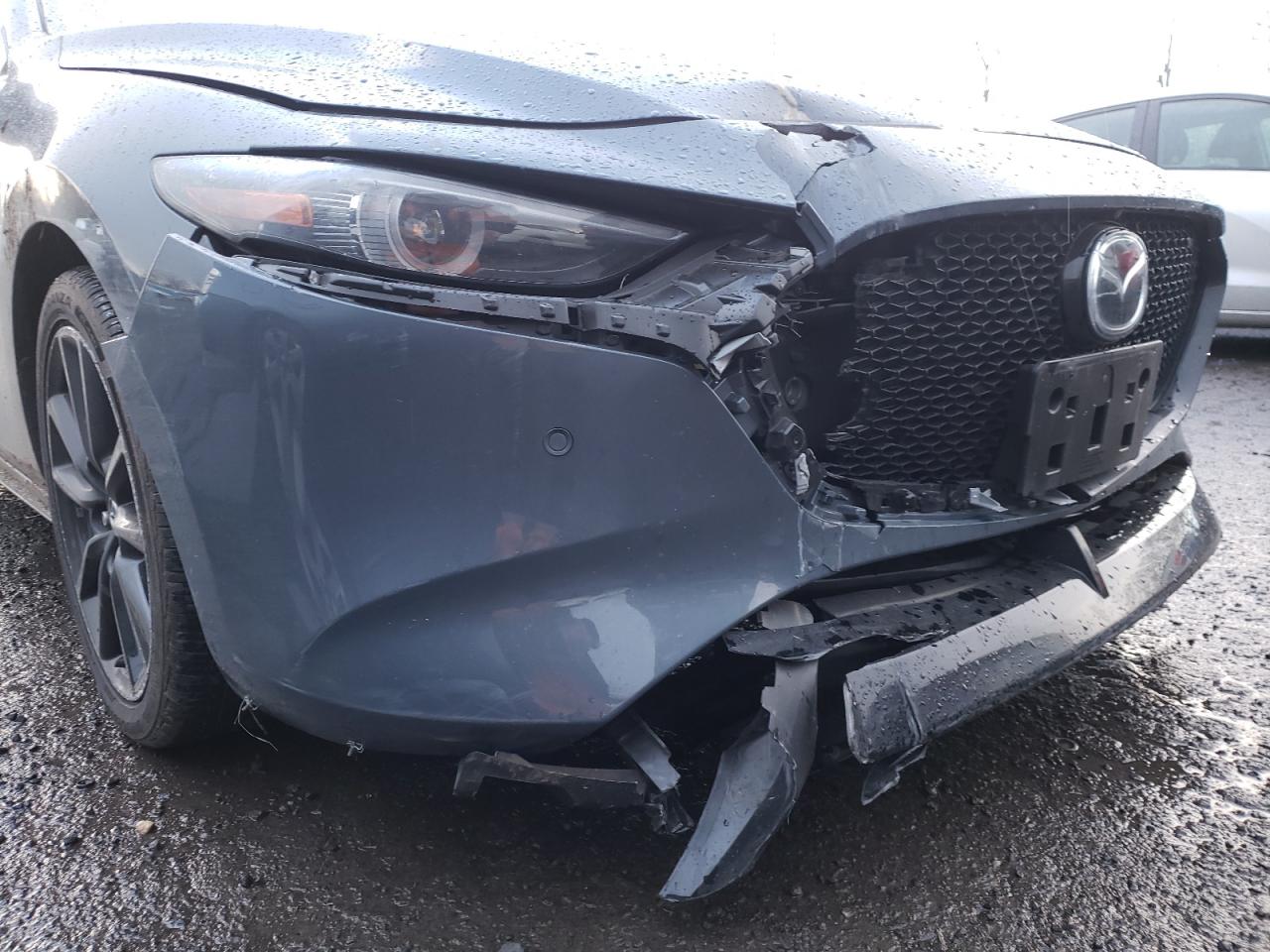 Photo 9 from auction – 2021 MAZDA 3 PREMIUM with VIN JM1BPBNY8M1335621