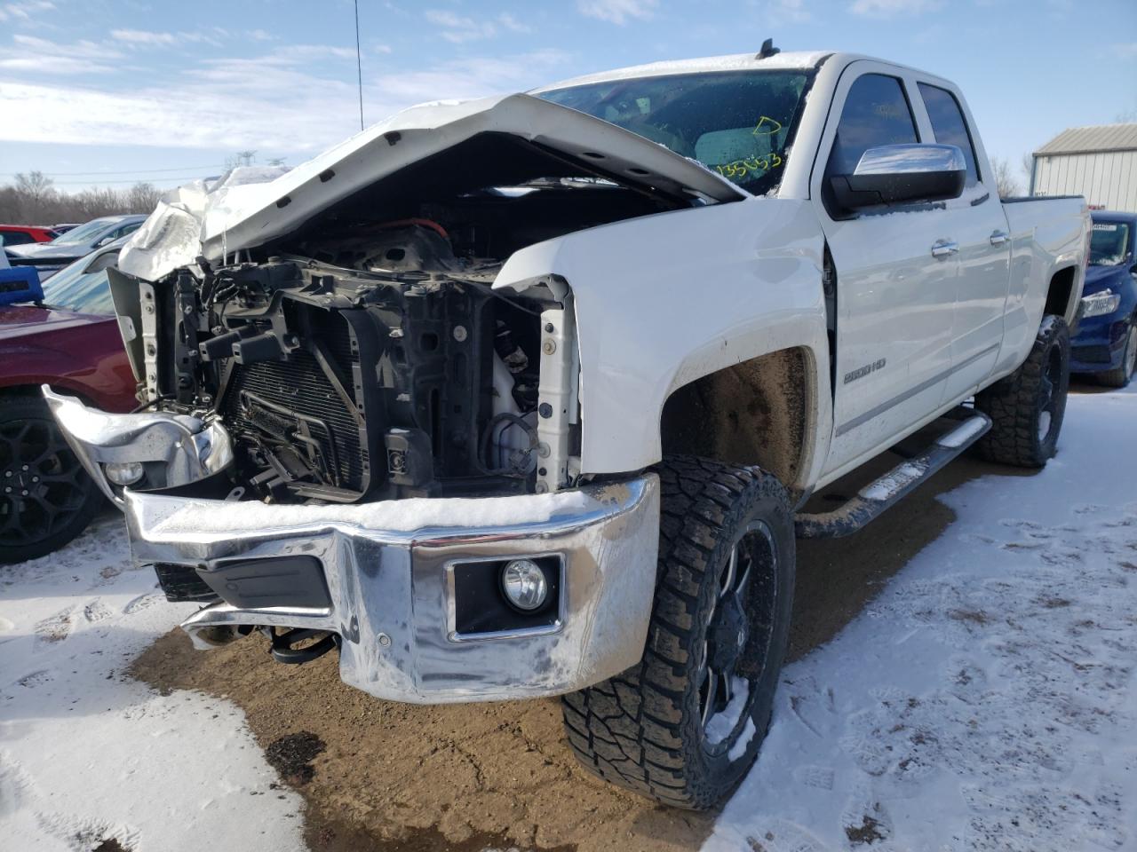 Photo 2 from auction – 2015 CHEVROLET SILVERADO with VIN 1GC2KWE84FZ135653