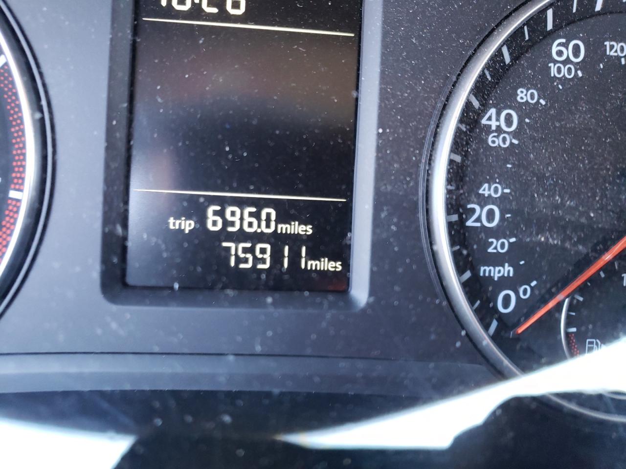 Photo 8 from auction – 2014 VOLKSWAGEN PASSAT S with VIN 1VWAH7A3XEC013582