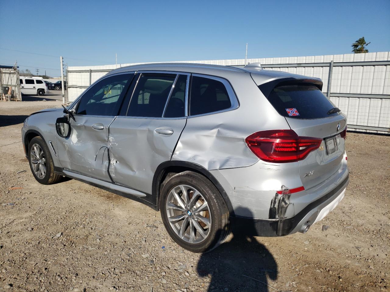 Photo 3 from auction – 2019 BMW X3 SDRIVE3 with VIN 5UXTR7C57KLR45384
