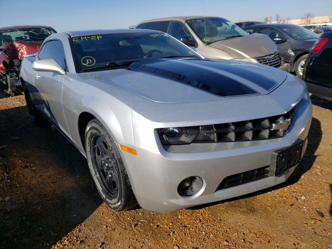 CHEVROLET CAMARO LS 2011 with VIN 2G1FE1ED8B9106596 - Photo from auction