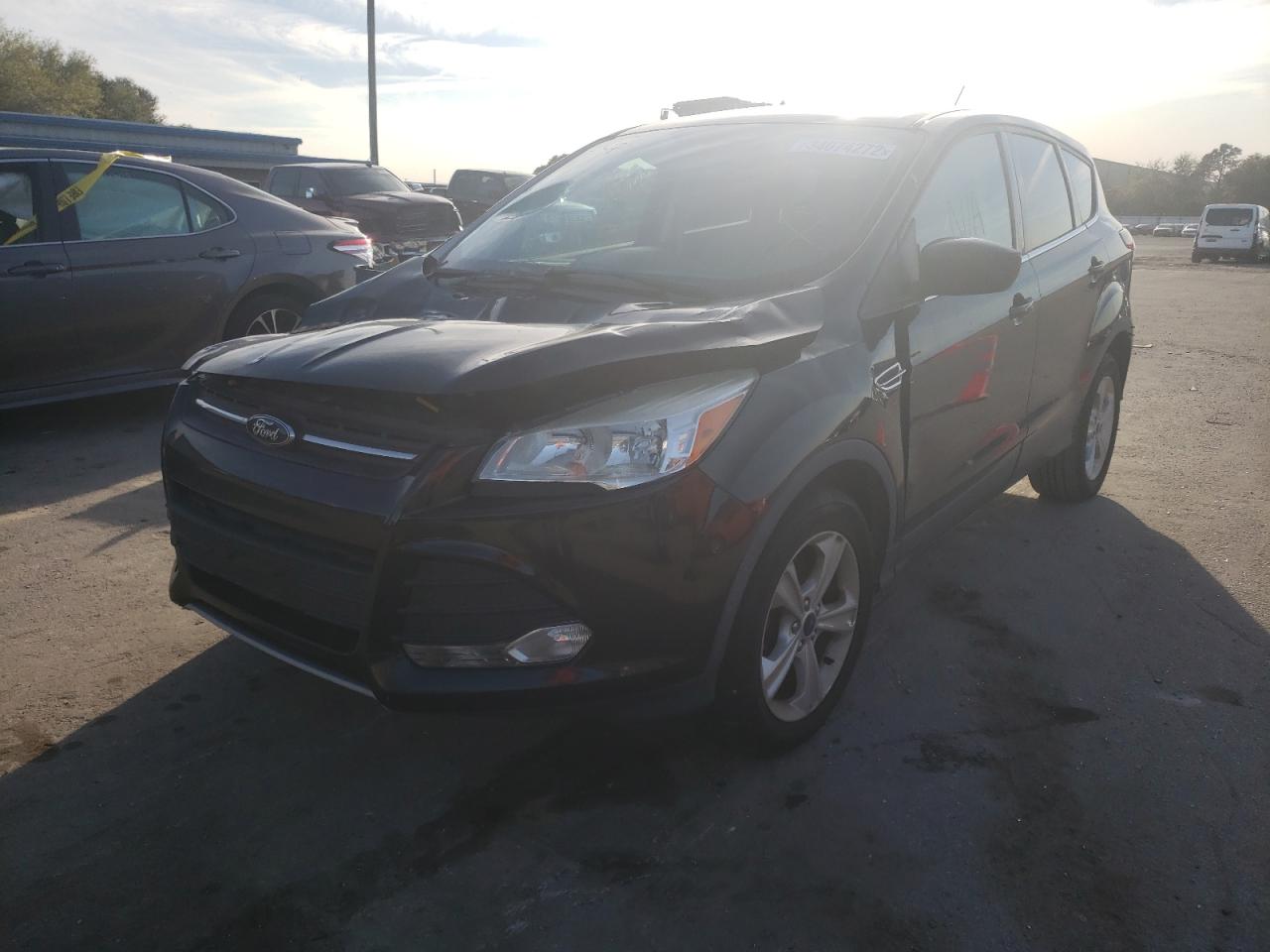Photo 2 from auction – 2015 FORD ESCAPE SE with VIN 1FMCU0GX3FUA80024