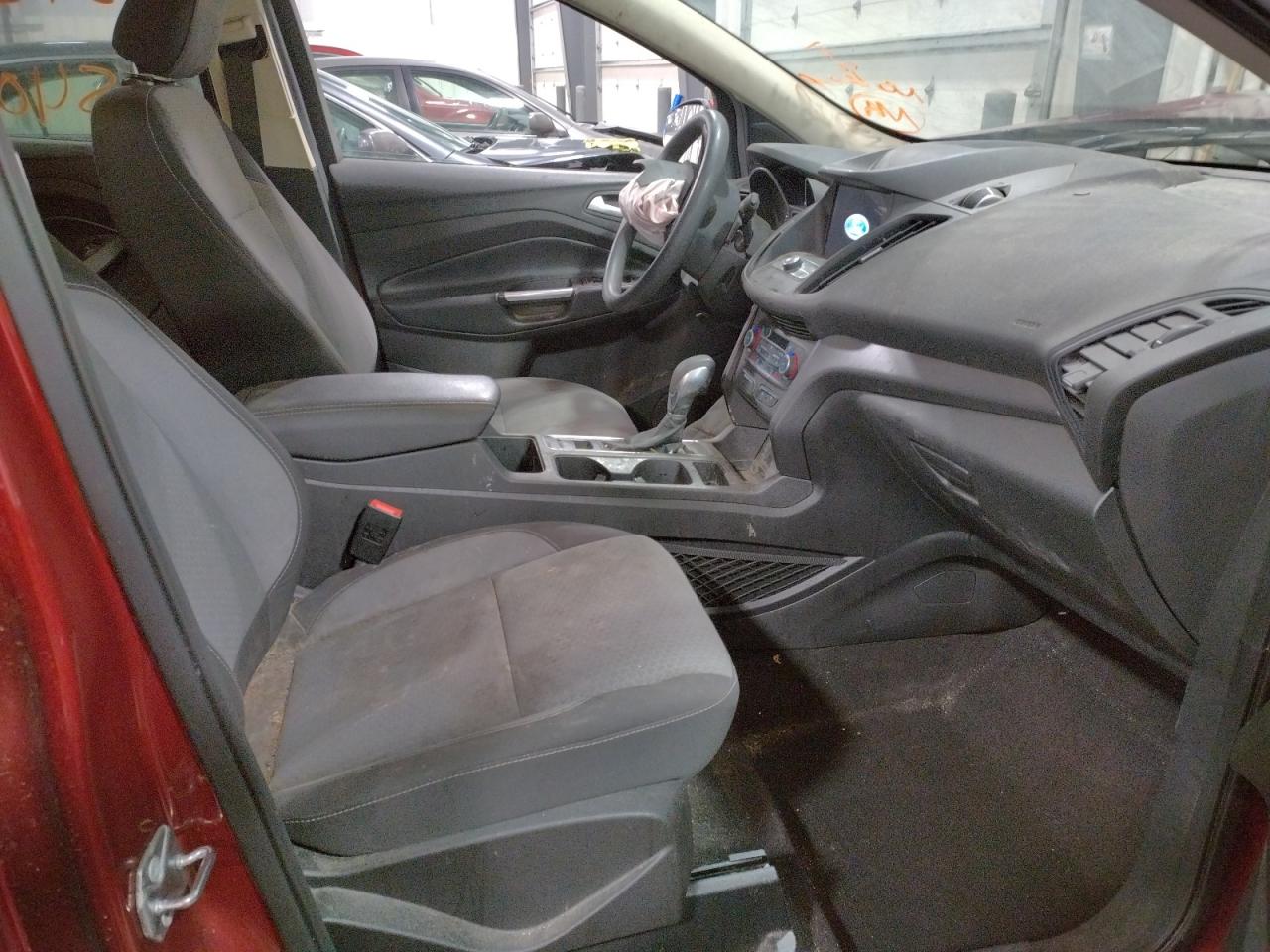 Photo 5 from auction – 2019 FORD ESCAPE SE with VIN 1FMCU9GD9KUA19734