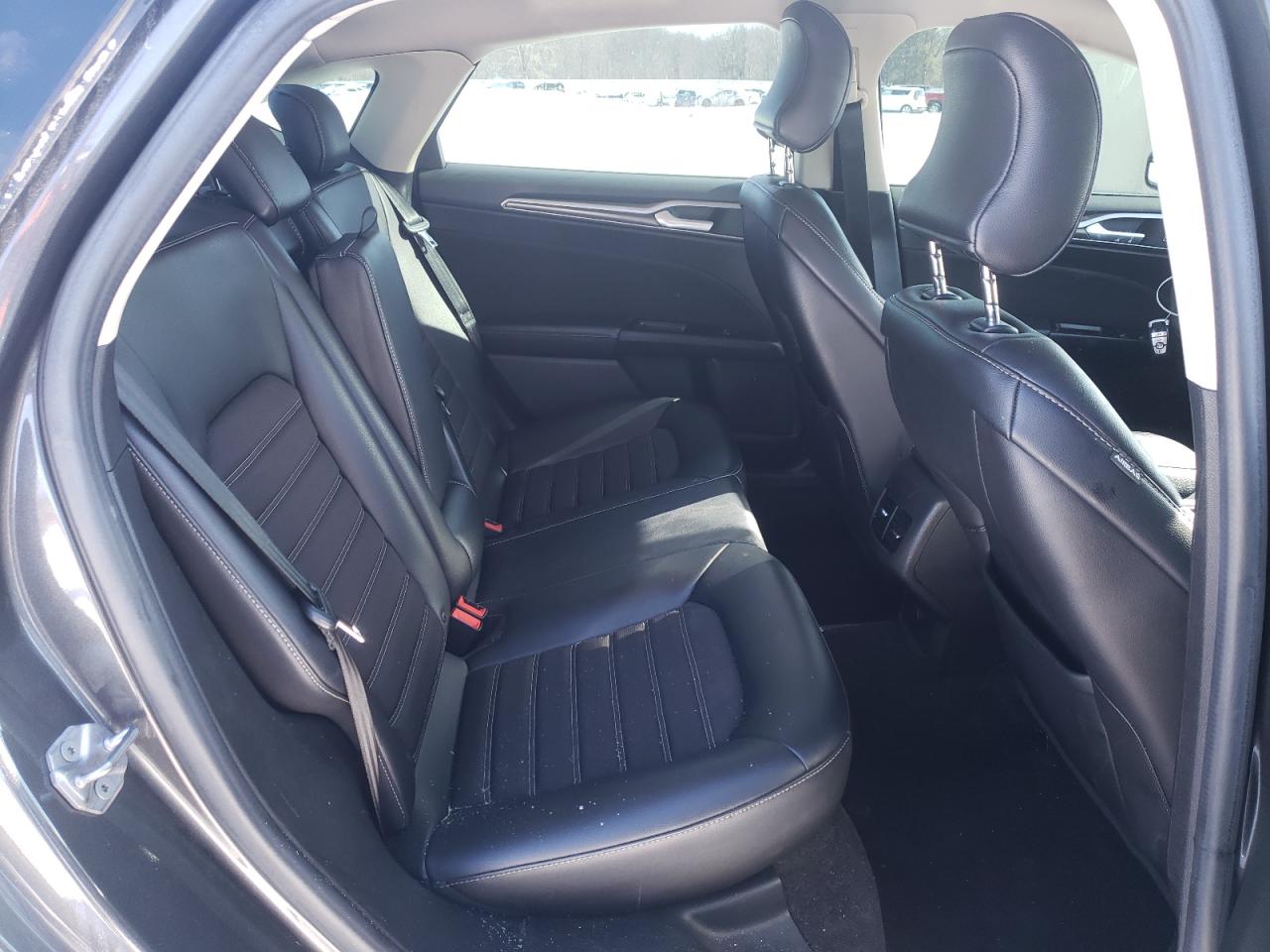 Photo 6 from auction – 2017 FORD FUSION SE with VIN 3FA6P0HD2HR186705