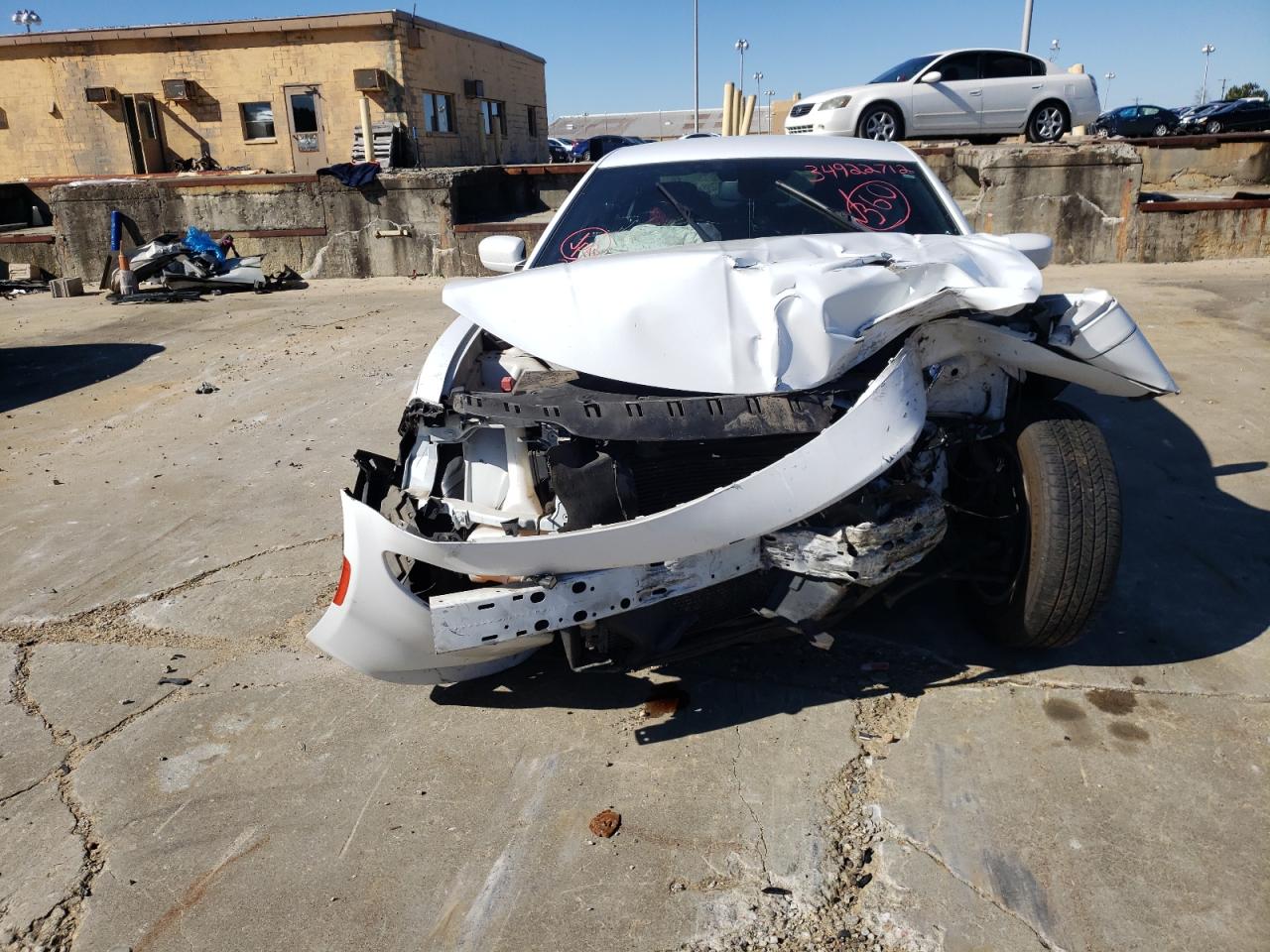 Photo 9 from auction – 2015 DODGE CHARGER SE with VIN 2C3CDXBG6FH820046