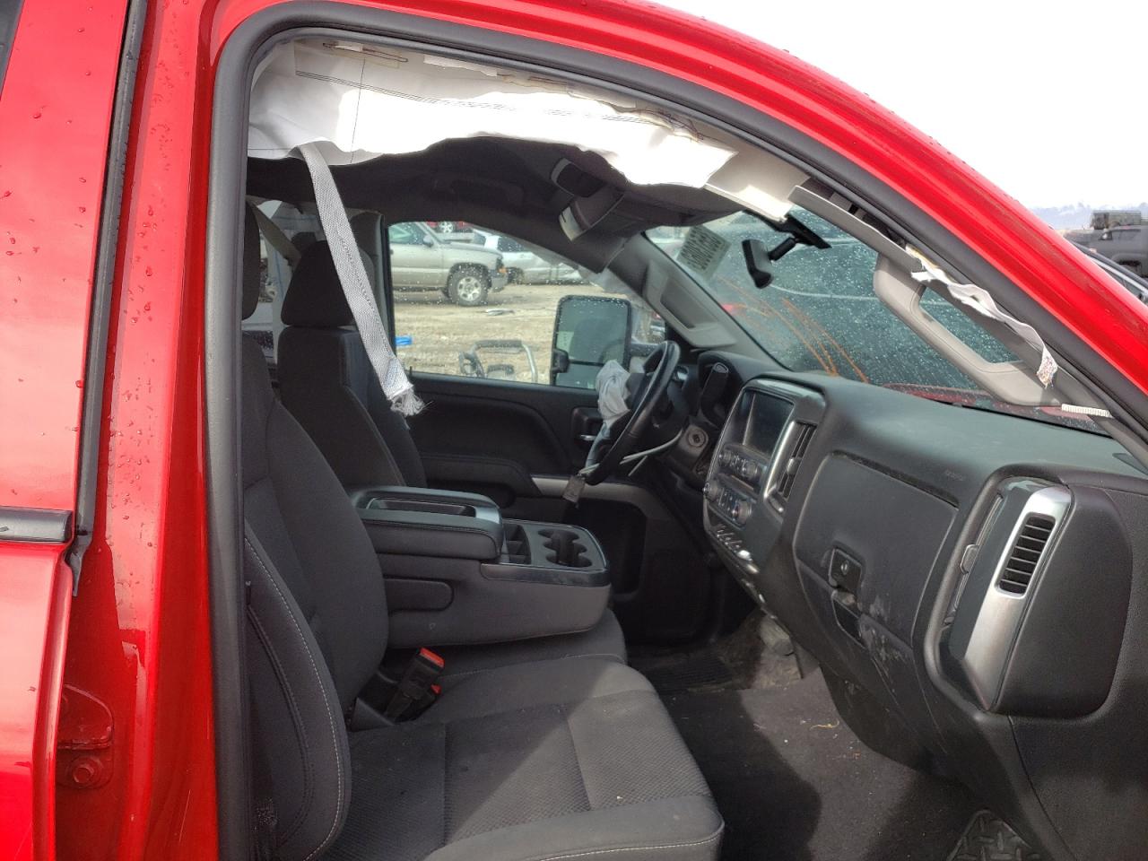 Photo 5 from auction – 2019 CHEVROLET SILVERADO with VIN 2GC2KSEG3K1111637