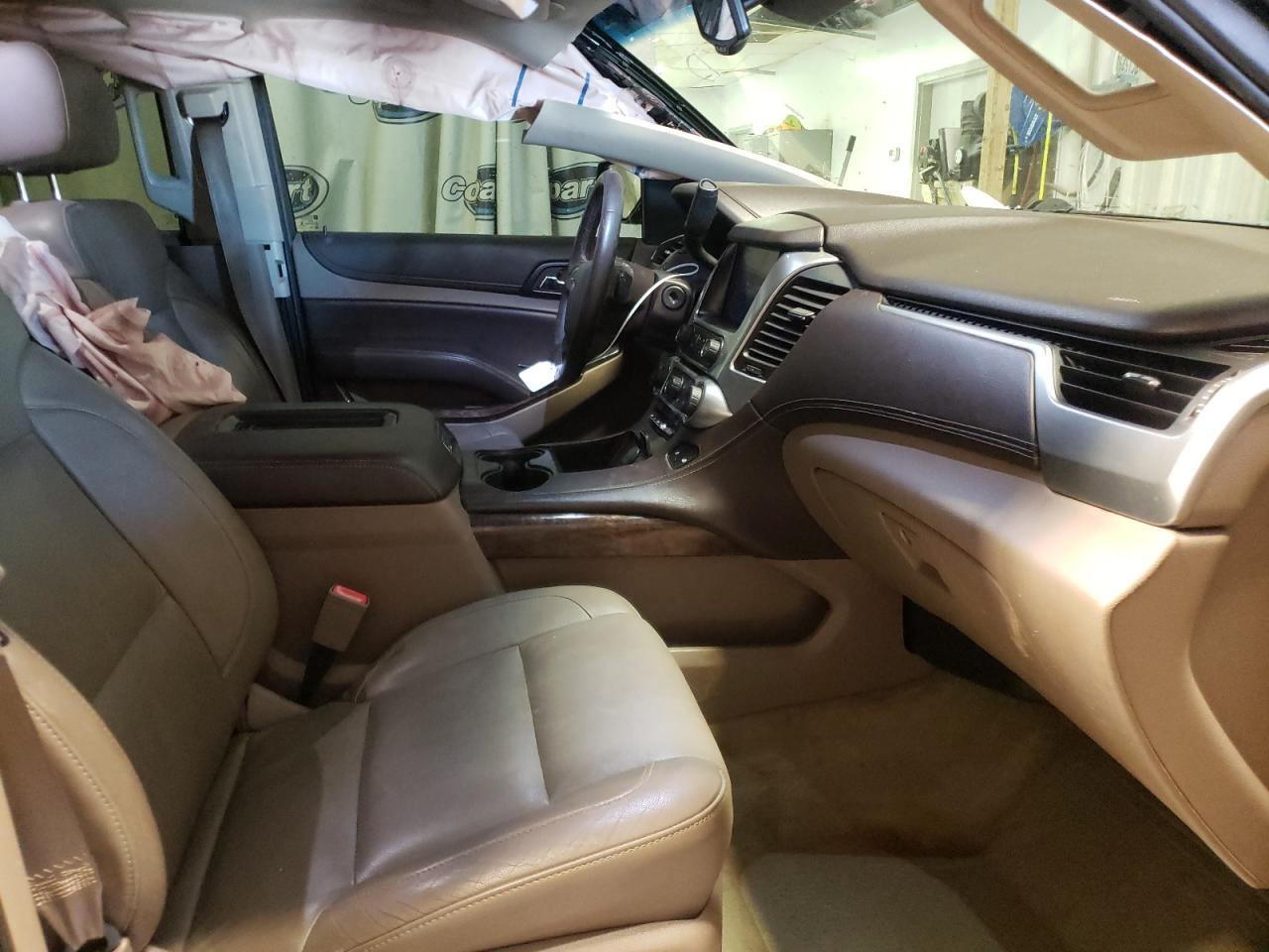Photo 5 from auction – 2015 CHEVROLET TAHOE C150 with VIN 1GNSCBKCXFR252014