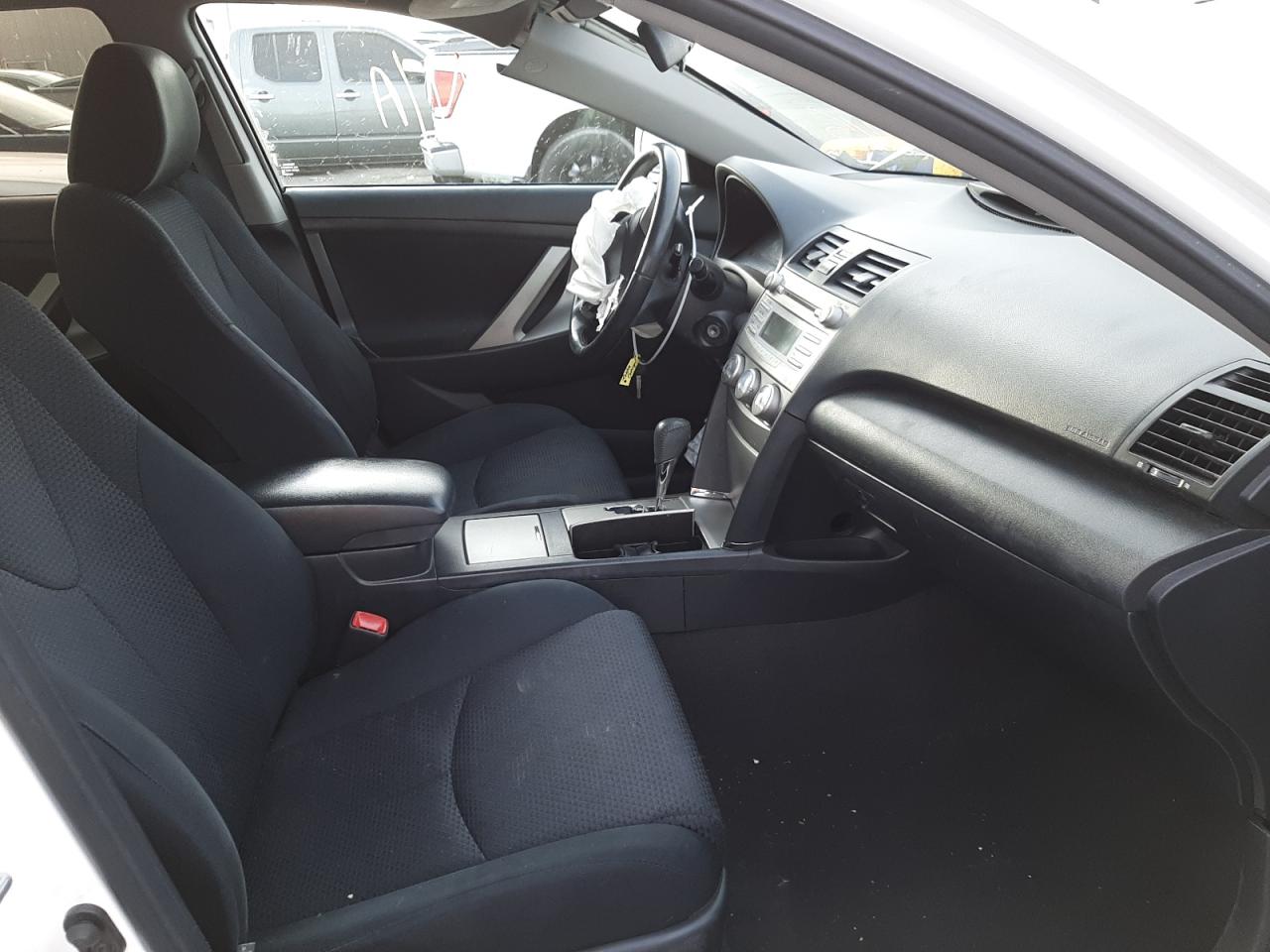 Foto 5 de la subasta – 2011 TOYOTA CAMRY BASE con VIN 4T1BF3EK9BU685237