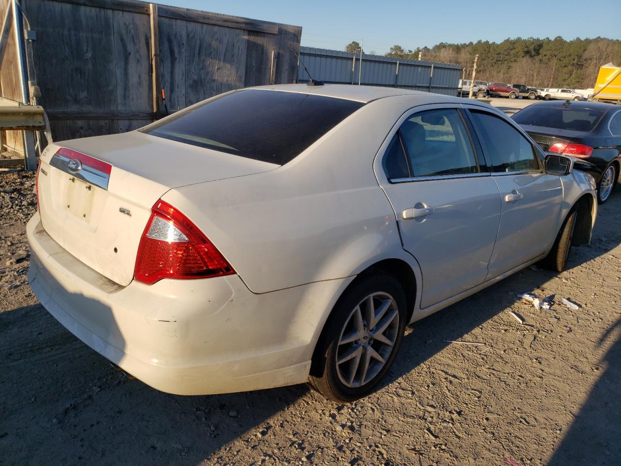 Photo 4 from auction – 2011 FORD FUSION SEL with VIN 3FAHP0JA4BR257841
