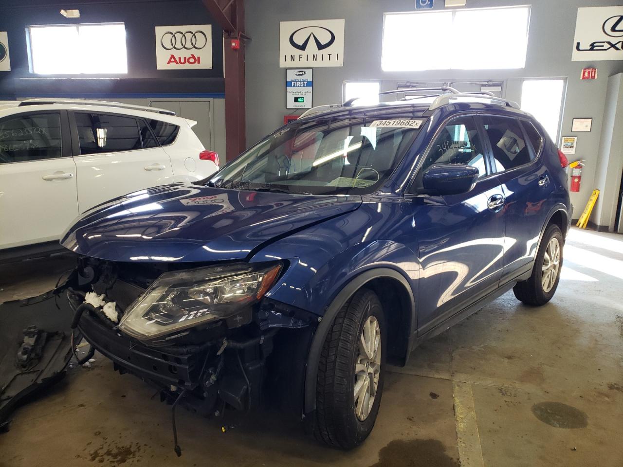 Photo 2 from auction – 2017 NISSAN ROGUE S with VIN KNMAT2MV4HP503191