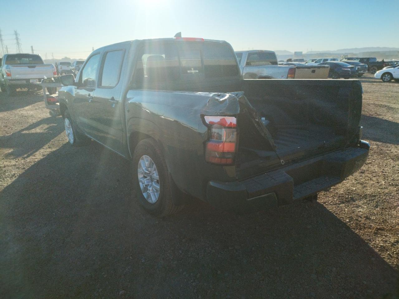 Photo 3 from auction – 2022 NISSAN FRONTIER S with VIN 1N6ED1EJ8NN603738
