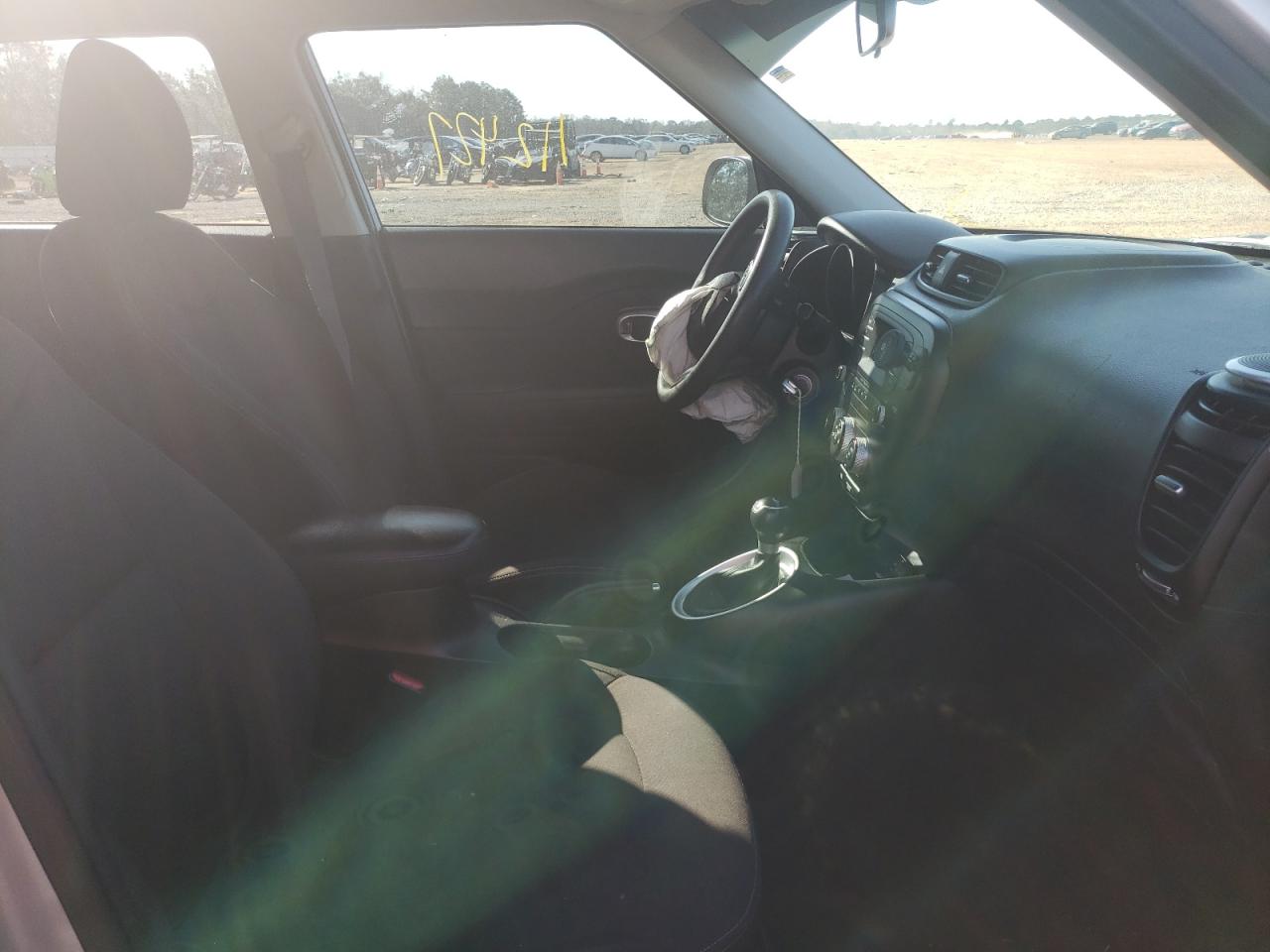 Photo 5 from auction – 2015 KIA SOUL with VIN KNDJN2A21F7778566