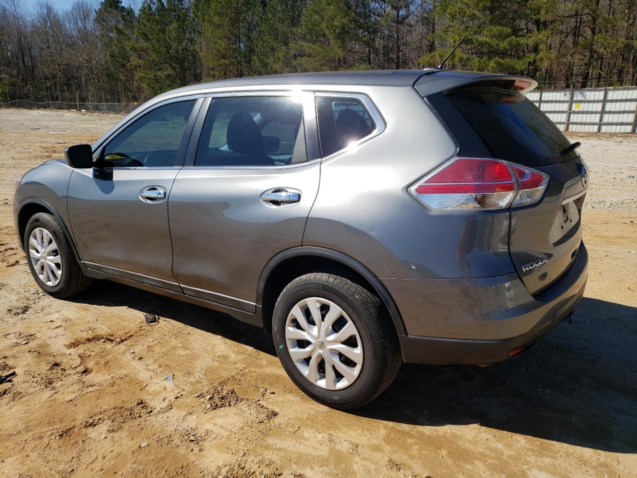 Photo 3 from auction – 2016 NISSAN ROGUE S with VIN 5N1AT2MT5GC766838