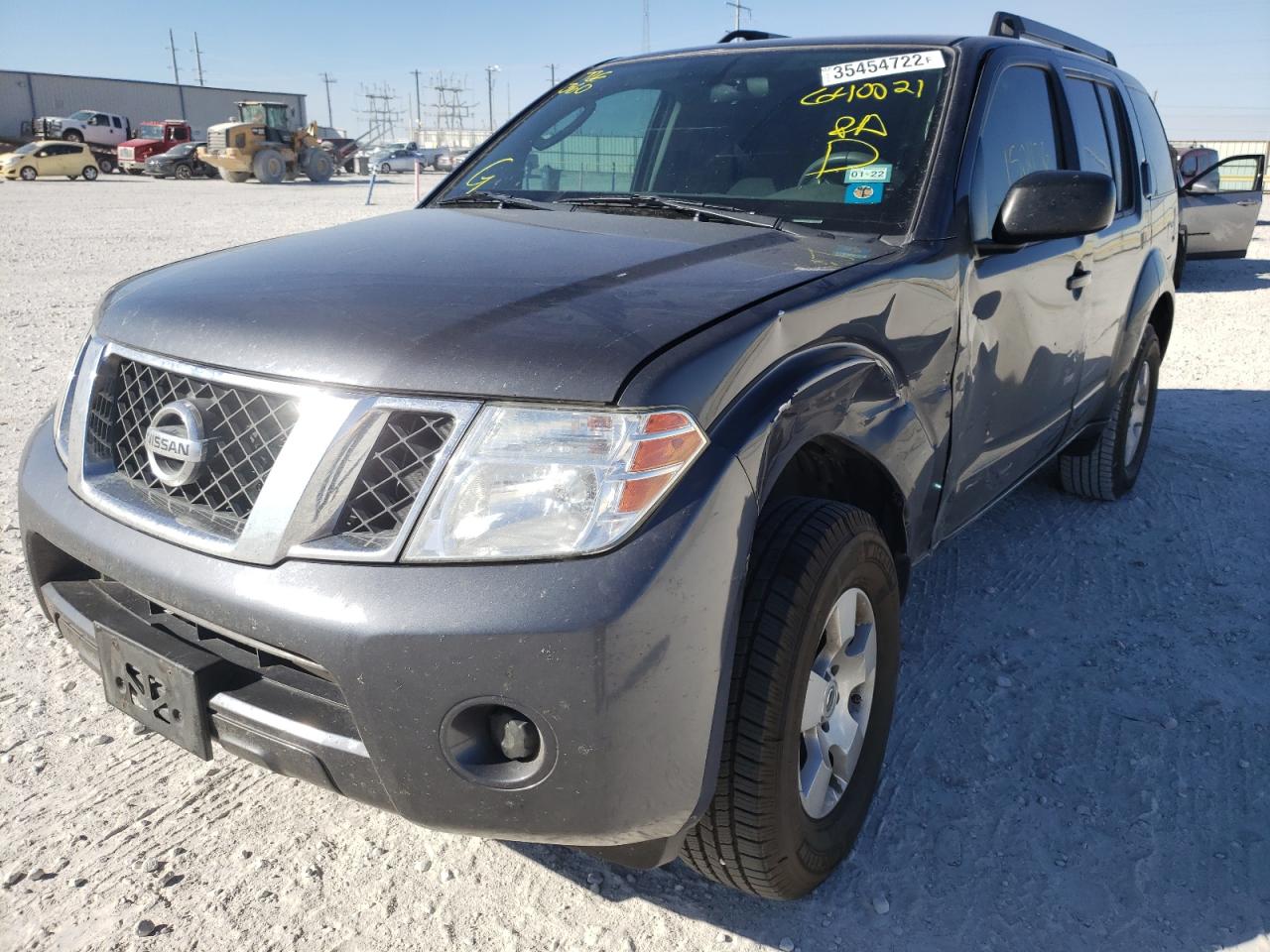 Photo 2 from auction – 2012 NISSAN PATHFINDER with VIN 5N1AR1NN2CC640021