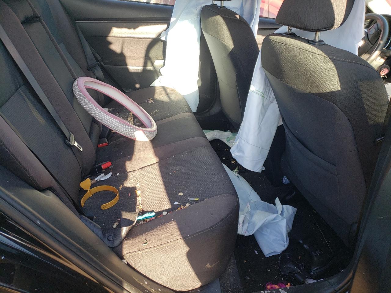 Photo 6 from auction – 2019 TOYOTA COROLLA L with VIN 2T1BURHE3KC178138