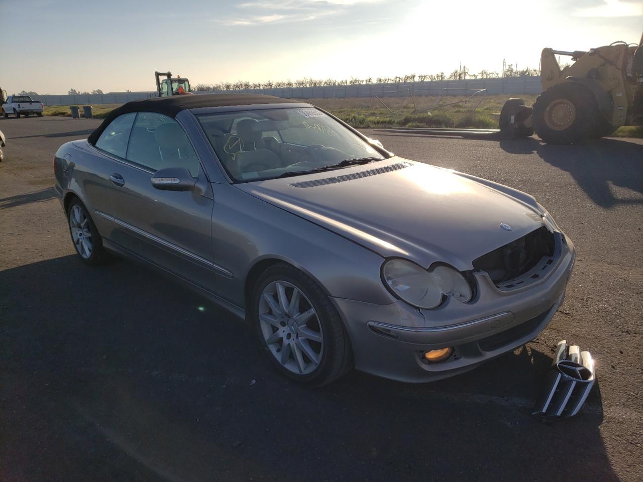 MERCEDES-BENZ CLK 350 2007 with VIN WDBTK56F67F225853 - Photo from auction