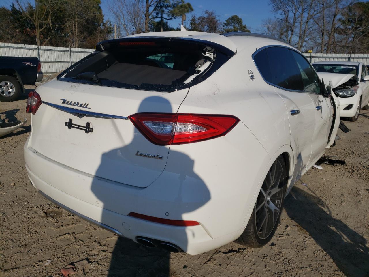 Photo 4 from auction – 2017 MASERATI LEVANTE LU with VIN ZN661XUL7HX226834