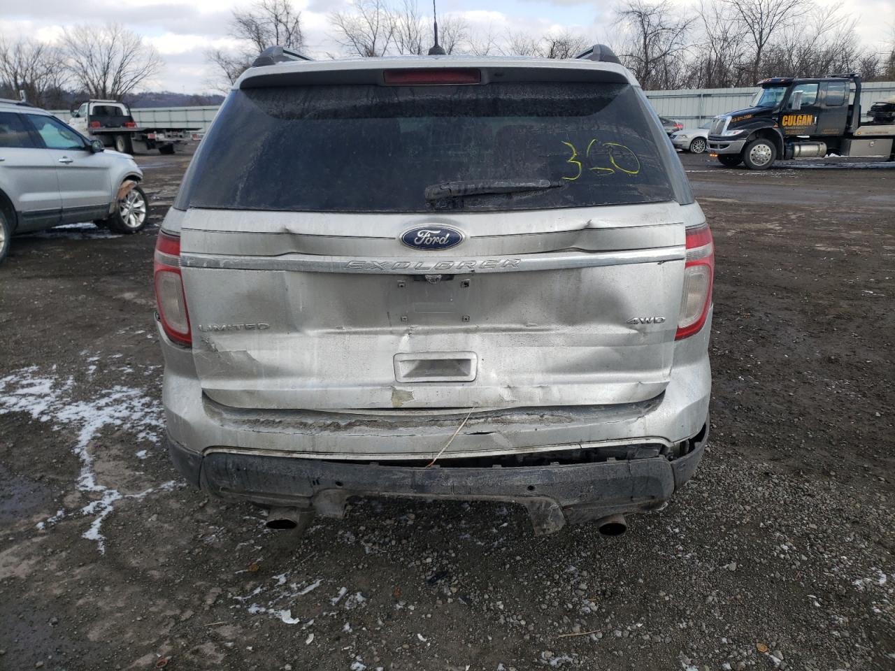 Photo 9 from auction – 2012 FORD EXPLORER L with VIN 1FMHK8F81CGA20256