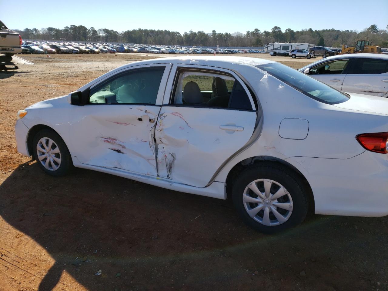 Photo 9 from auction – 2013 TOYOTA COROLLA L with VIN 5YFBU4EE9DP197240