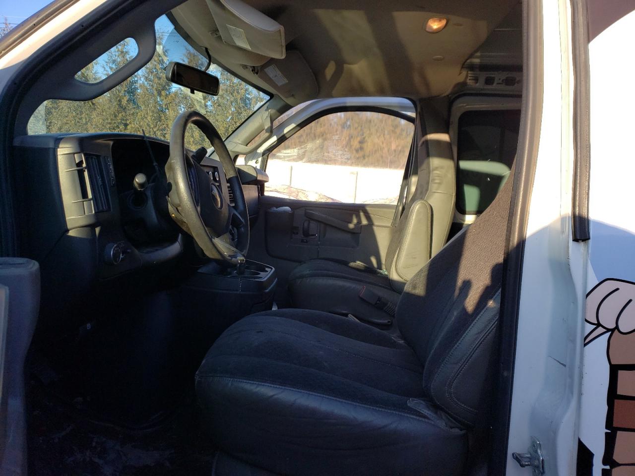 Photo 5 from auction – 2018 CHEVROLET EXPRESS G2 with VIN 1GCWGAFG8J1910197