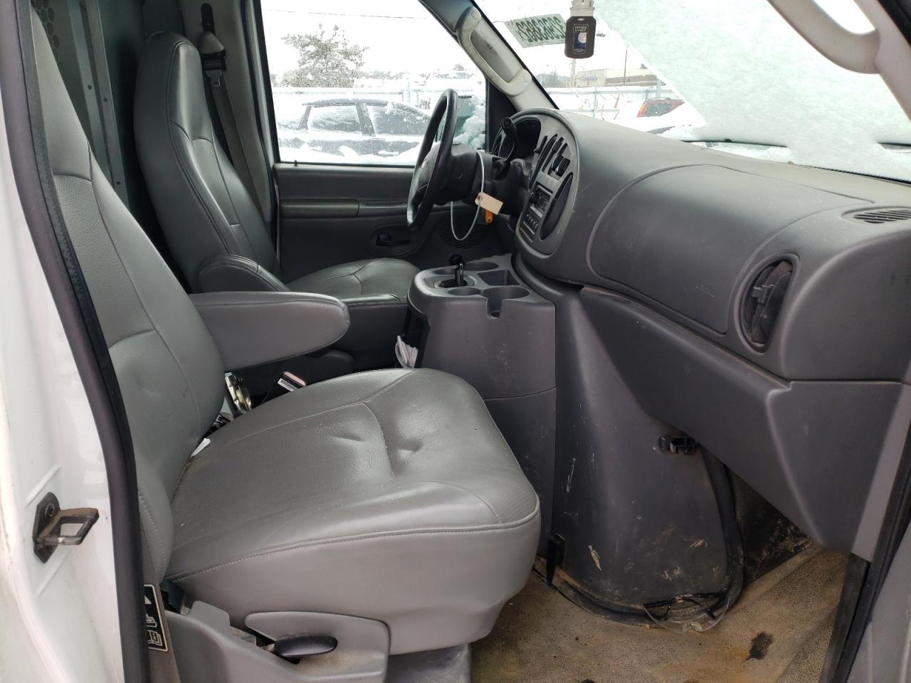 Photo 5 from auction – 2003 FORD ECONOLINE with VIN 1FTRE14223HB23976