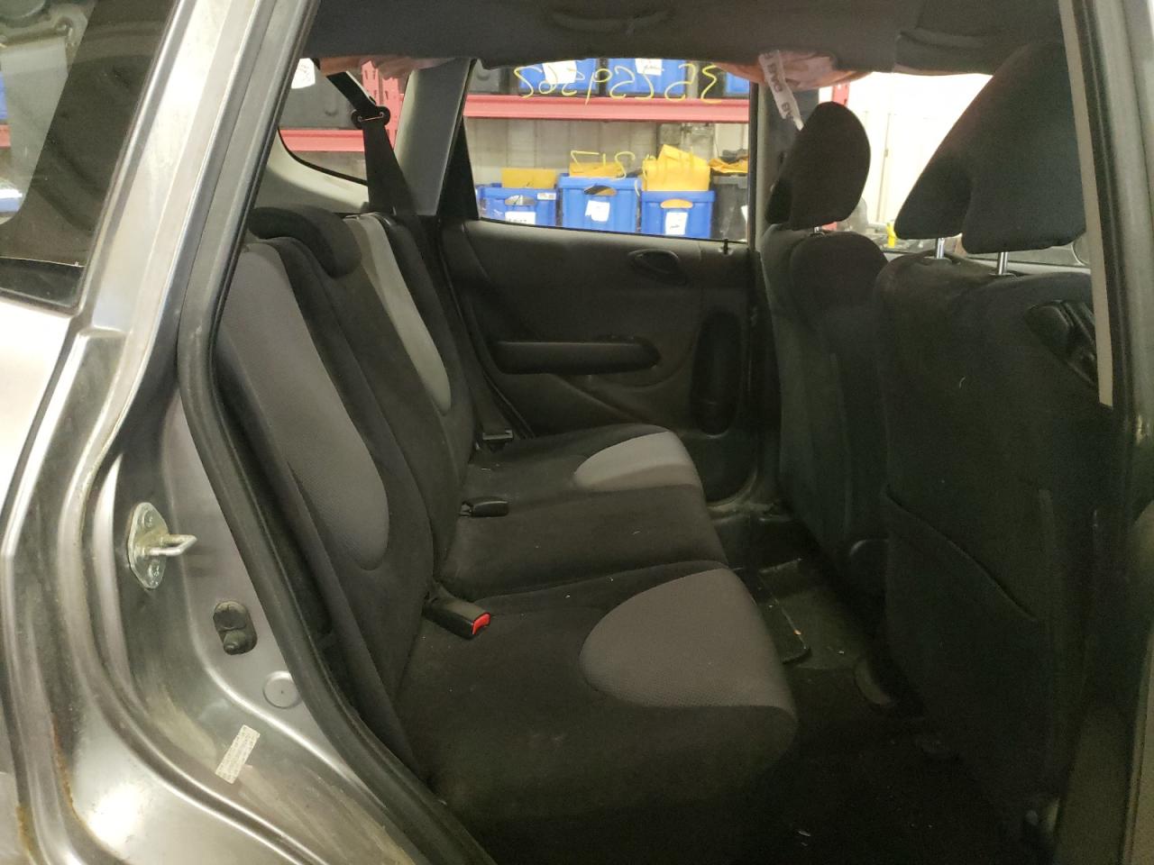 Photo 6 from auction – 2007 HONDA FIT S with VIN JHMGD38667S024751