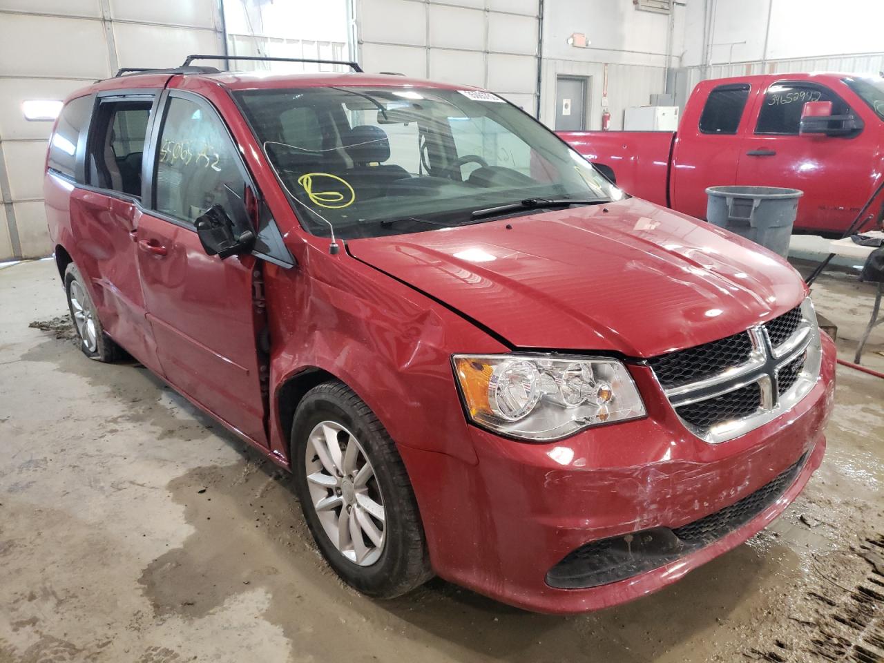 DODGE GRAND CARA 2016 with VIN 2C4RDGCG6GR274512 - Photo from auction