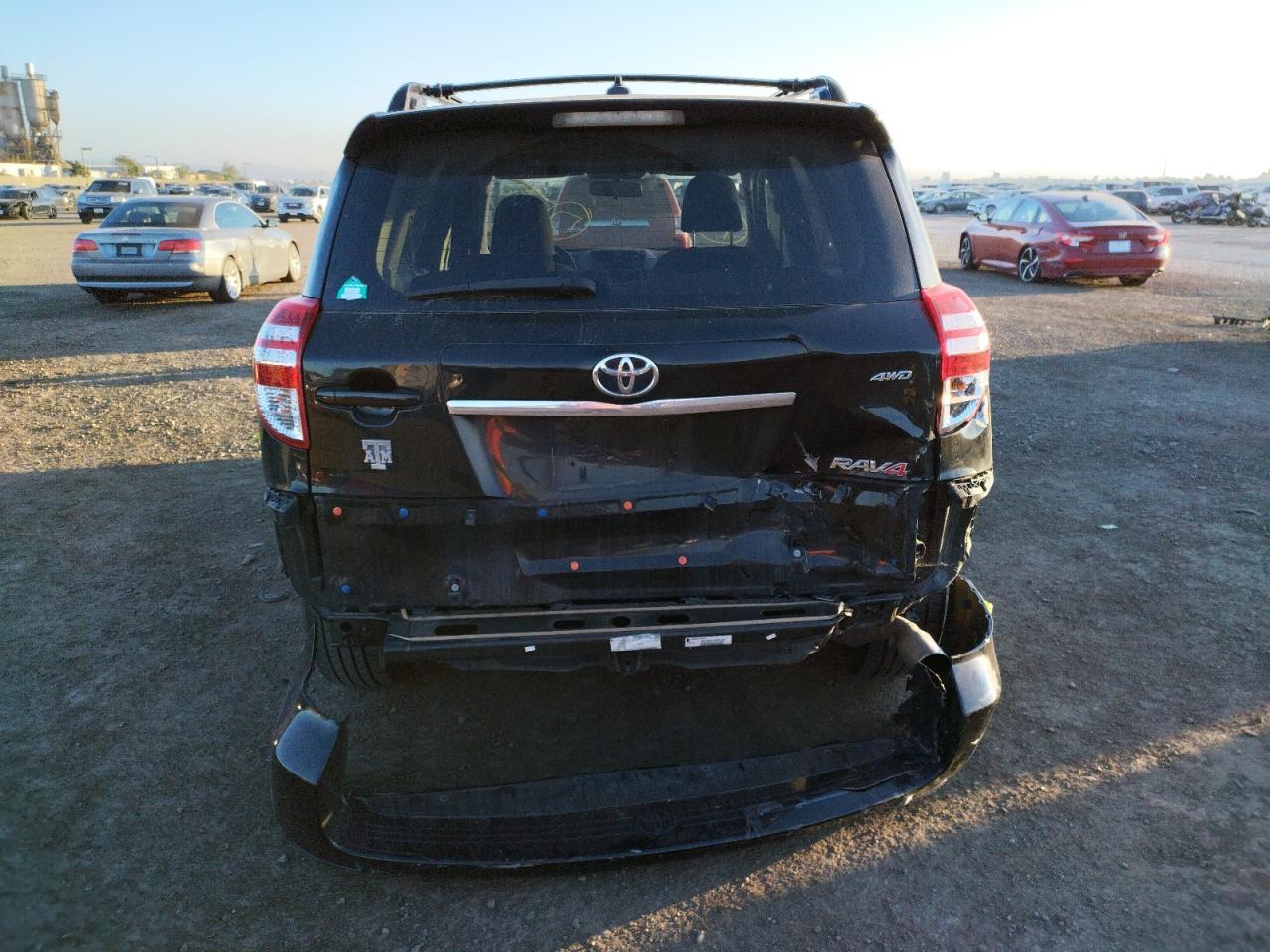 Photo 9 from auction – 2011 TOYOTA RAV4 SPORT with VIN JTMRF4DV2B5040234